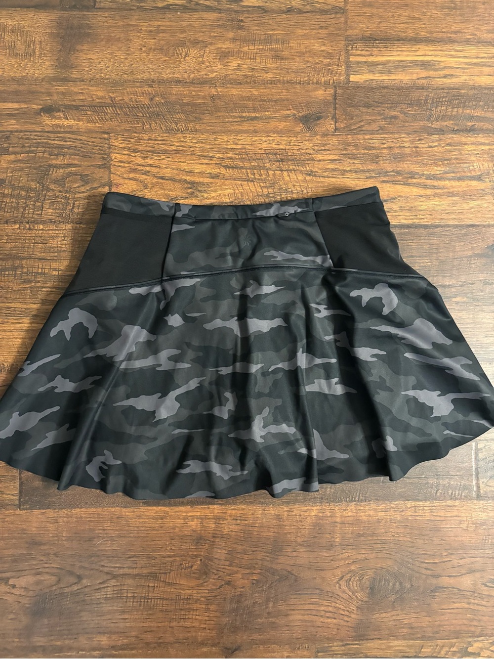 Athleta Match Point Skort Camo tennis skort size Small